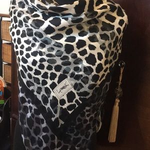 Ives saint Lauren, beautiful animal print scarf.